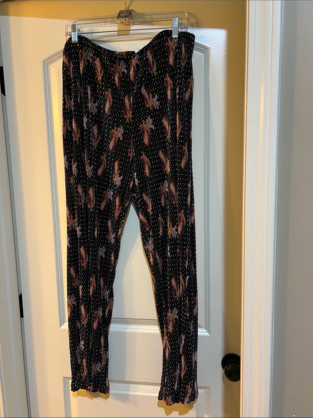 🌻🌻 JM Collection Black Wide Leg Pants with Pink Paisley Print
